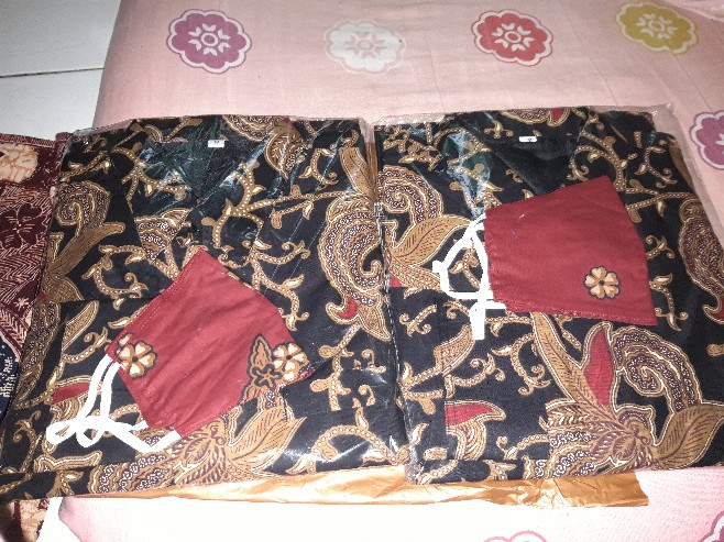 Kemeja Batik Pria Full Furing Lengan Panjang Katun Halus Baturadenan Motif Kembang Lombok