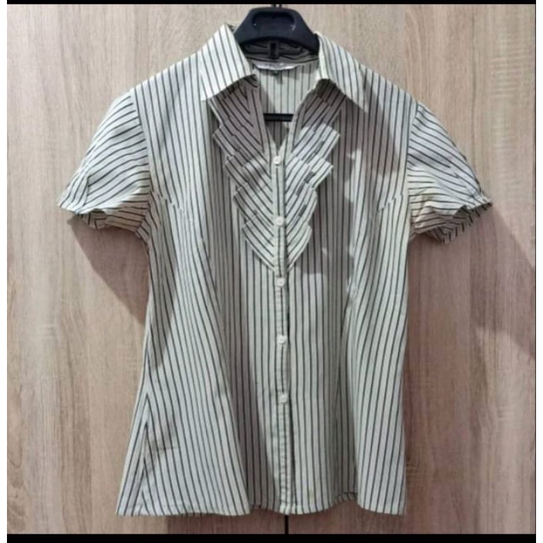 Kemeja garis wanita_Valino ( Preloved )