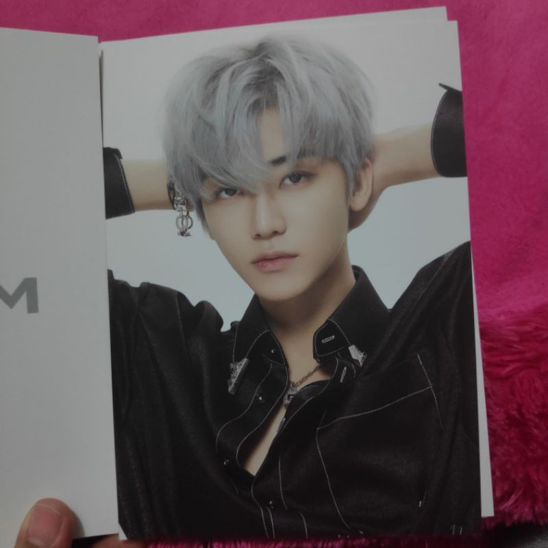 NCT DREAM BEYOND LIVE POSTCARD BOOK