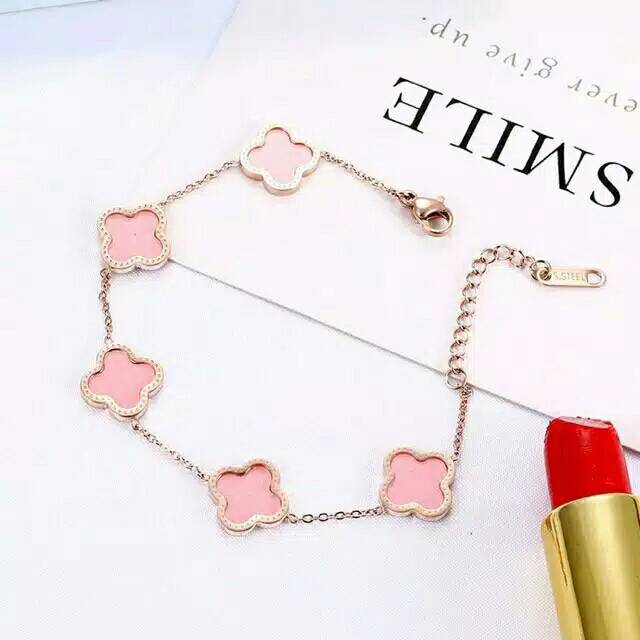 GG Gelang Tangan Aksen Daun Semanggi Titanium#GT-L*VWW