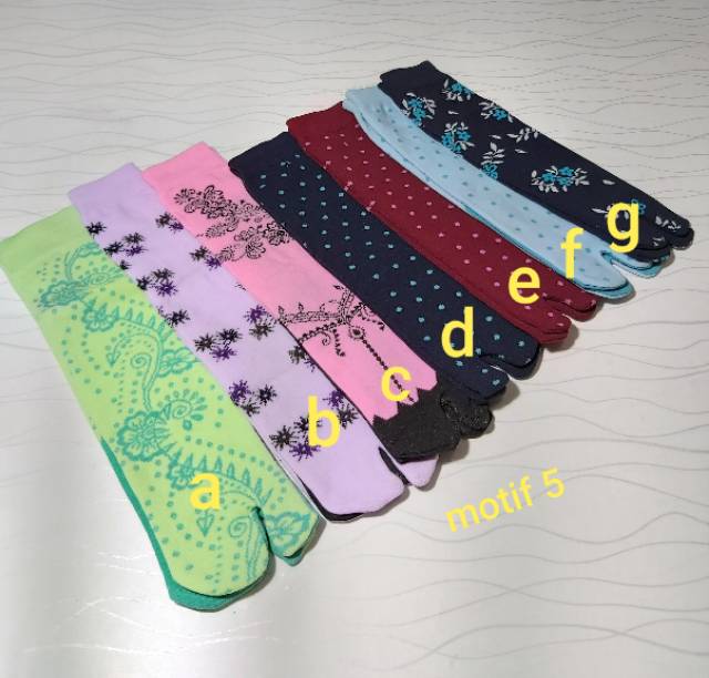 Kaos Kaki Jempol  Wanita Motif Pilihan