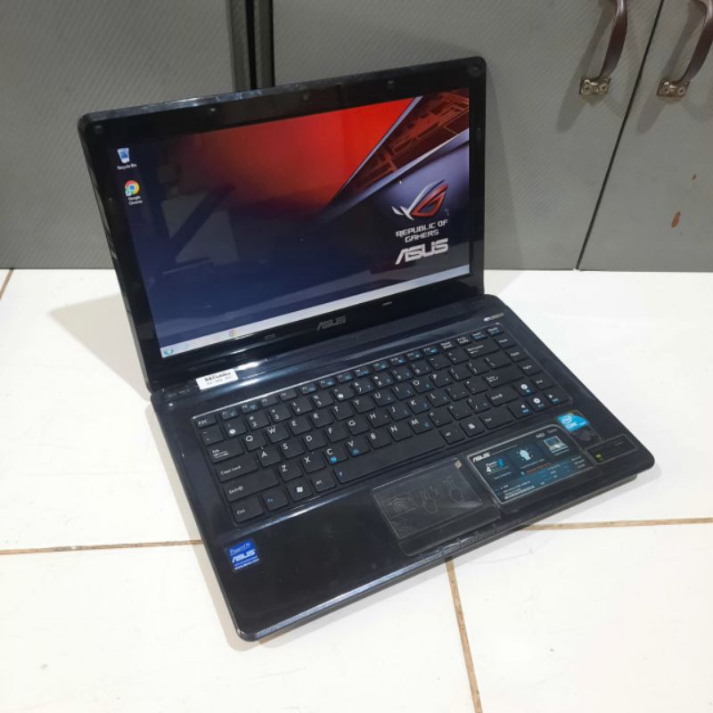 Laptop Asus A42J Intel Core i5 Ram 4/500GB Layar 14 inch Full aplikasi siap pakai