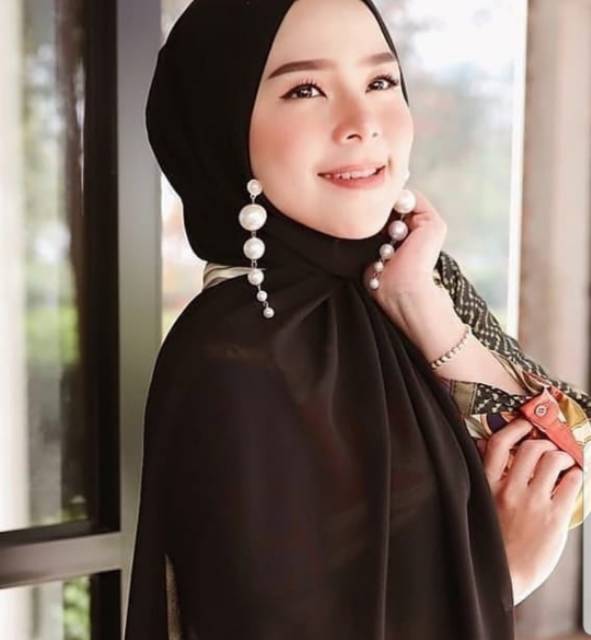 A131 Anting hijab juntai pearl gold