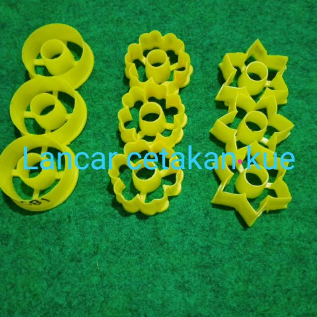 Cetakan Kue kering Donat Mini Diameter 4cm