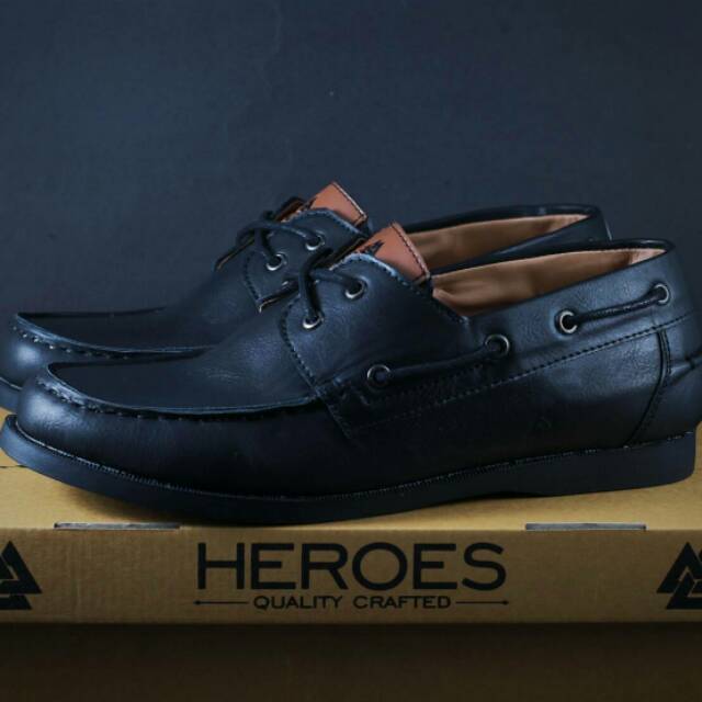 Sepatu kulit pria kerja