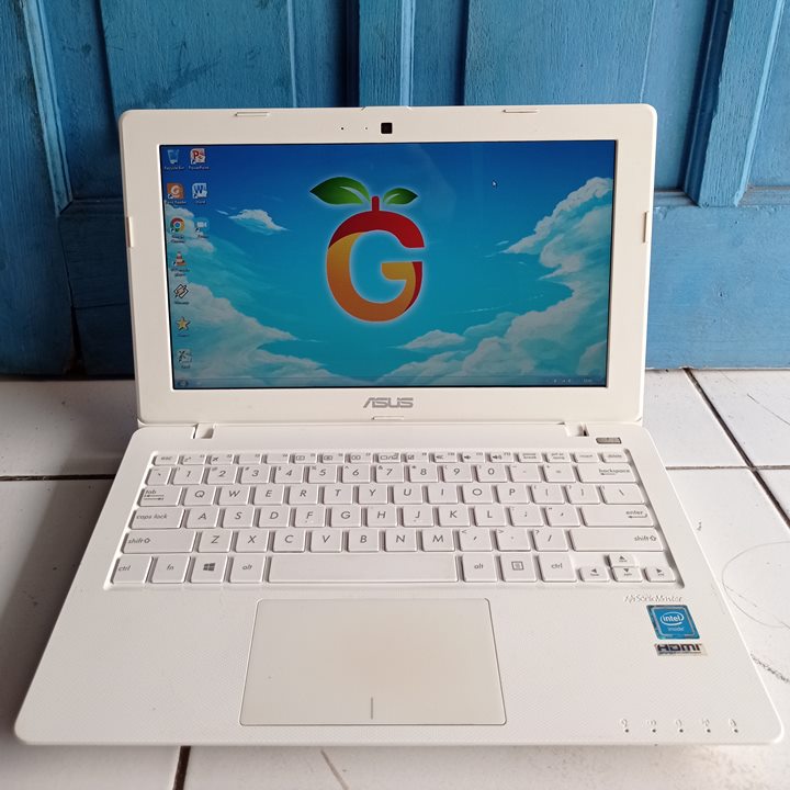 ASUS X200M Putih HDMI RAM 2GB HDD 320GB Layar 12 inch Netbook Notebook Second Bekas Murah