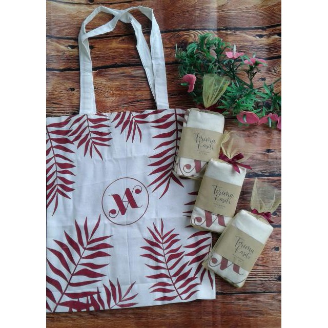 souvenir / tote bag / souvenir pernikahan / souvenir pernikahan murah