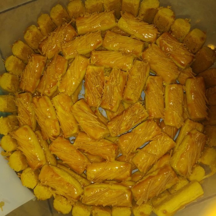 

KUE KEJU BATANG / KUE KASTENGEL 250gram