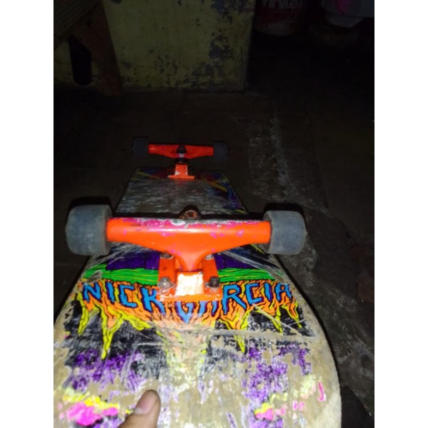 TRUCK SKATEBOARD