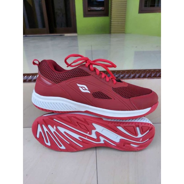 sepatu badminton owen