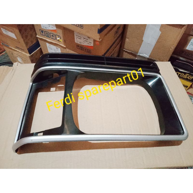 Gril lampu atau Rambang lampu l300 tahun tua harga satu set kanan kiri