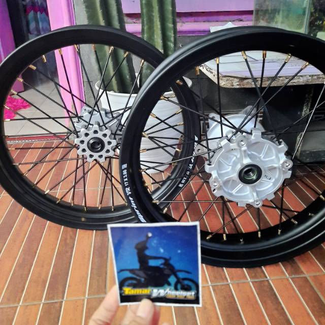 Velg supermoto crf 150 l tanpa ban Ukur 250/300