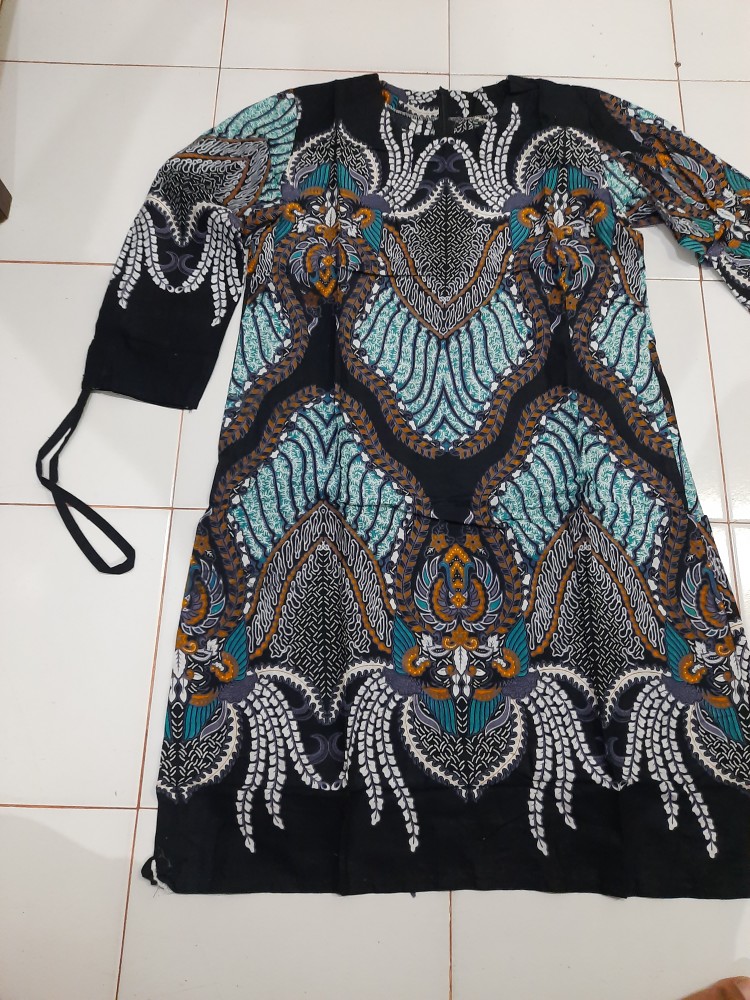 Batik Couple Pria Wanita Motif Madu