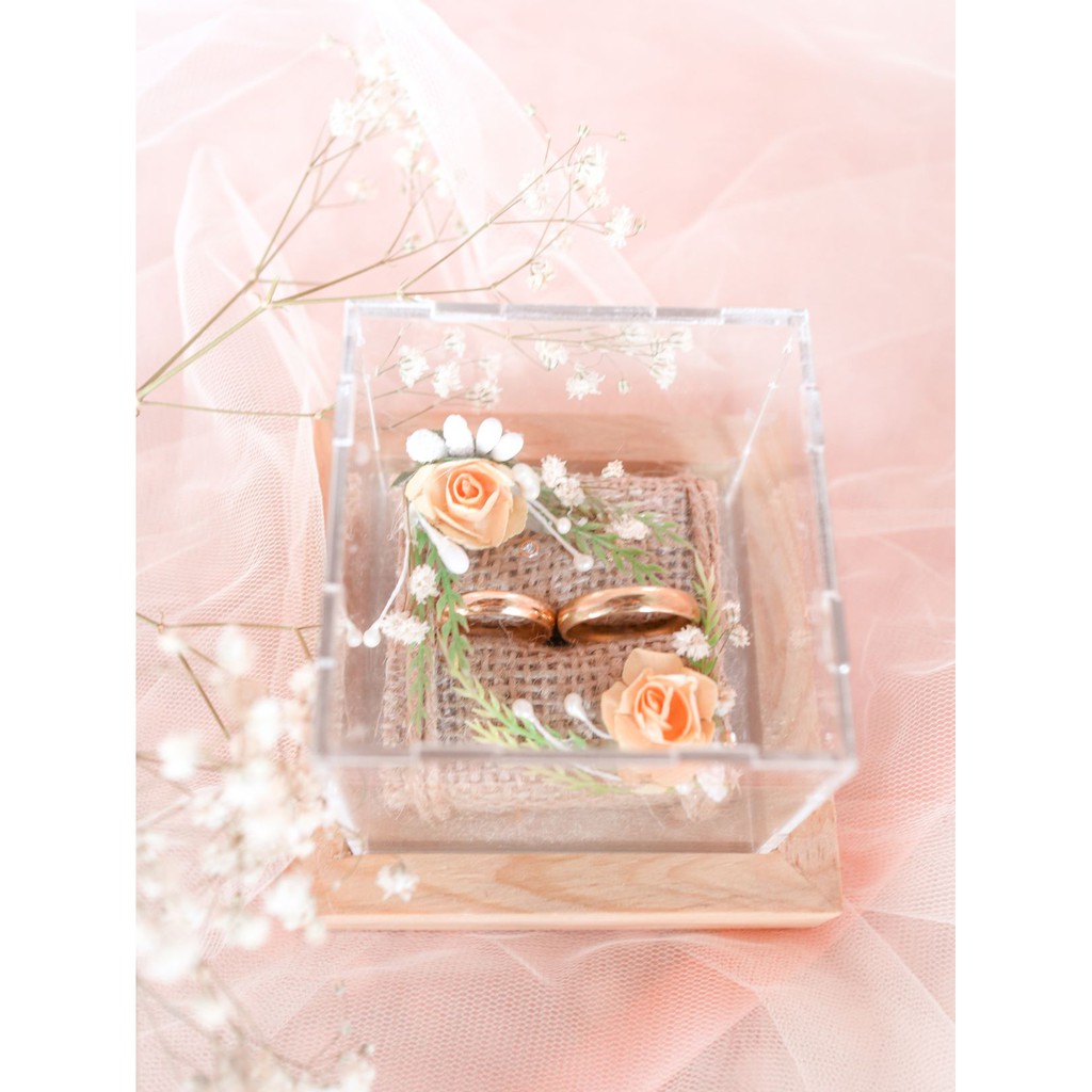 KOTAK CINCIN, RING BOX AKRILIK , MAHAR SESERAHAN KUBAH AKRILIK 7*7 CM