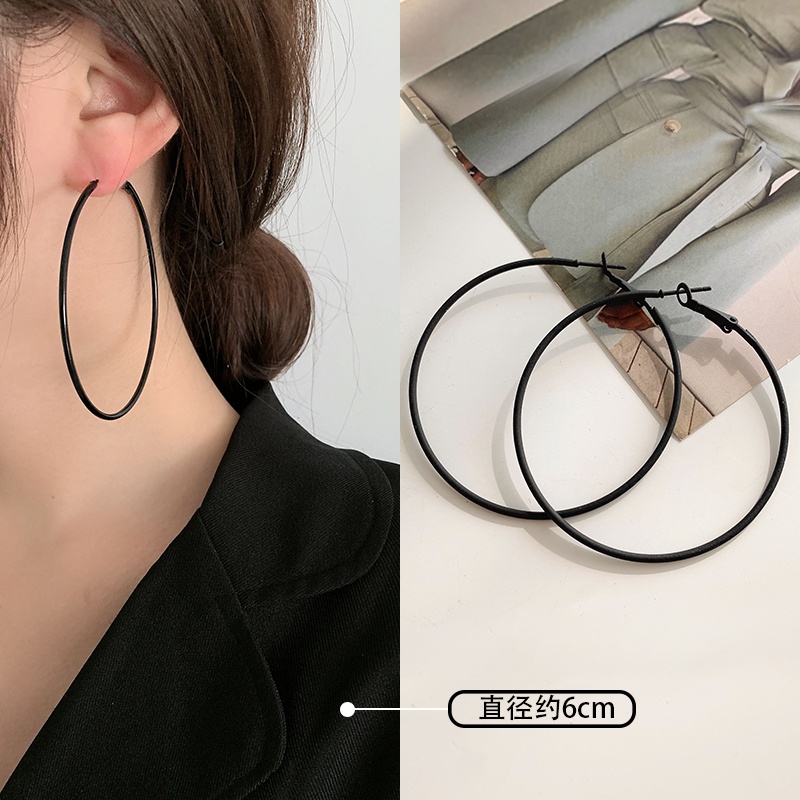 Anting hoop Korea2023Fashion Gadis Baru Dari Cincin Telinga Besar Wanita Gesper Telinga Lingkaran Anting-Anting Aksesoris Wanita