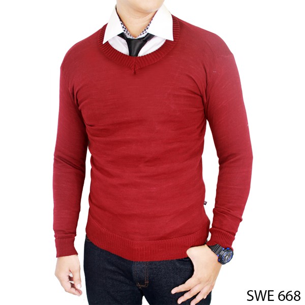 Sweater Pria Elegan Rajut Merah Maroon – SWE 668