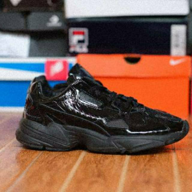 adidas falcon 5.5