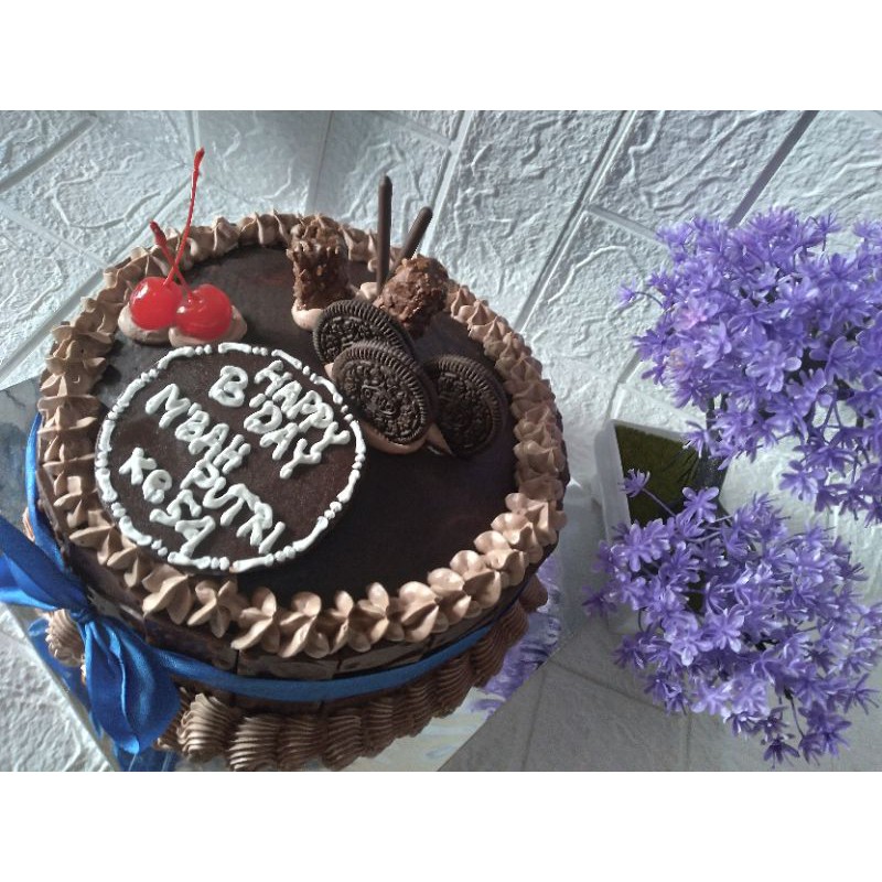 

BLACK FOREST /cake ultah/kue enak/kue ulang tahun