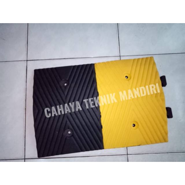 Polisi tidur bahan PU bukan karet panjang 50 cm / PU SPEED HUMP / pulisi tidur