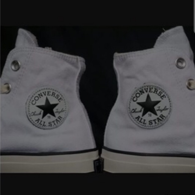 Sepatu Converse Putih (Tinggi)