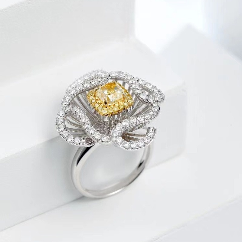 Advanced Custom Ascut Yellow Diamond Clover Ring