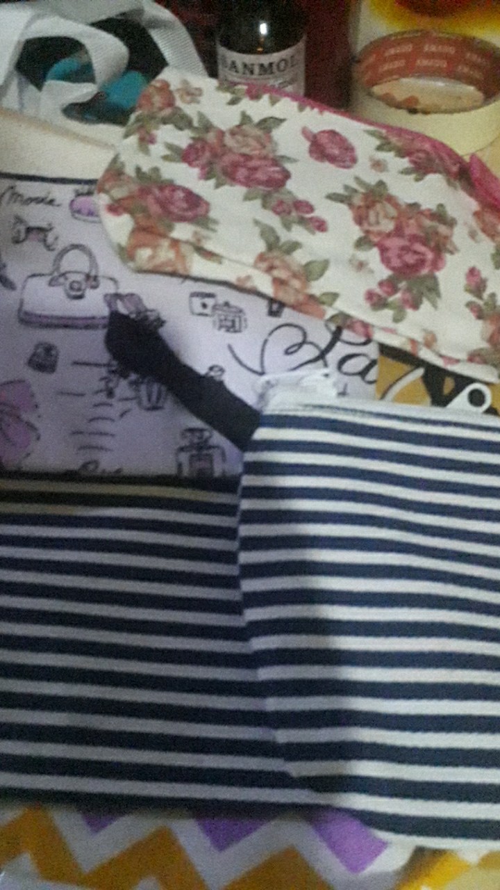 Souvenir Dompet Motif Cantik Canvas Souvenir Pouch Murah