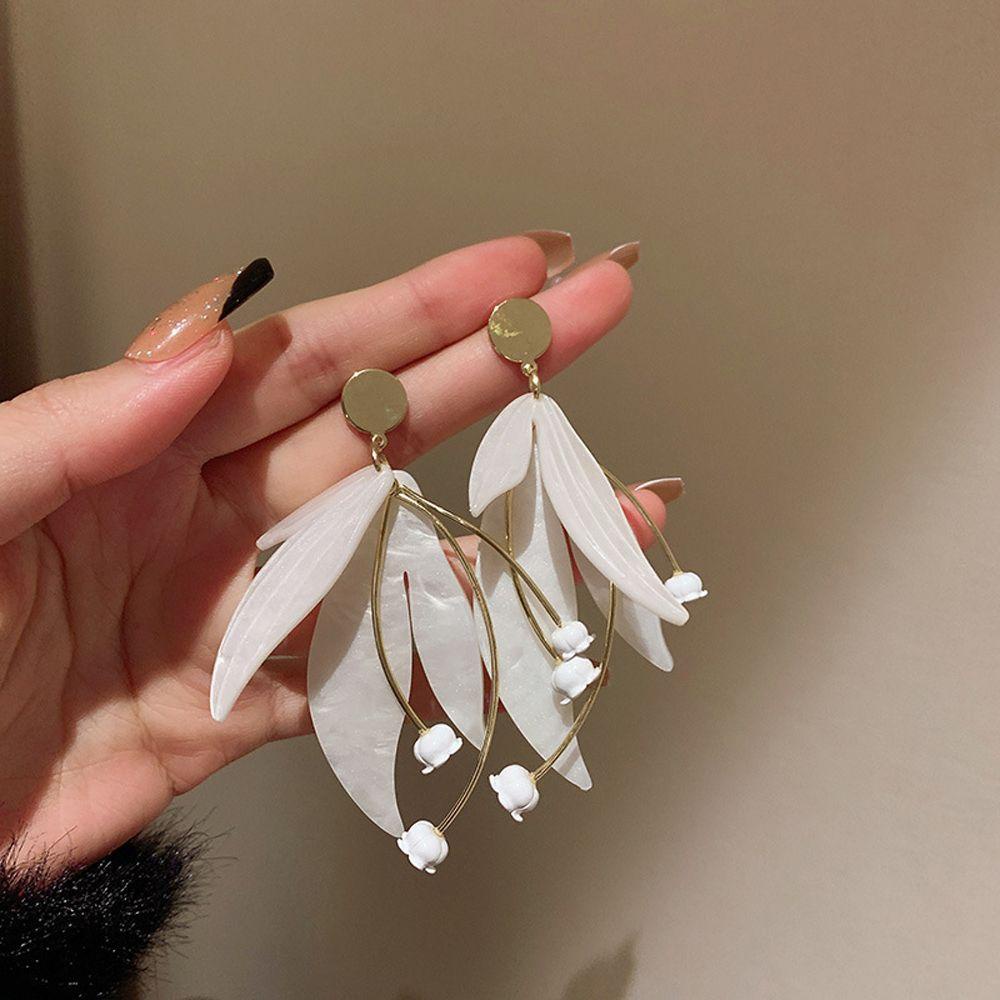 Mxbeauty Anting Menjuntai Wanita Manis Ins Rumbai Daun Eleagnt Acrylic Drop Earrings