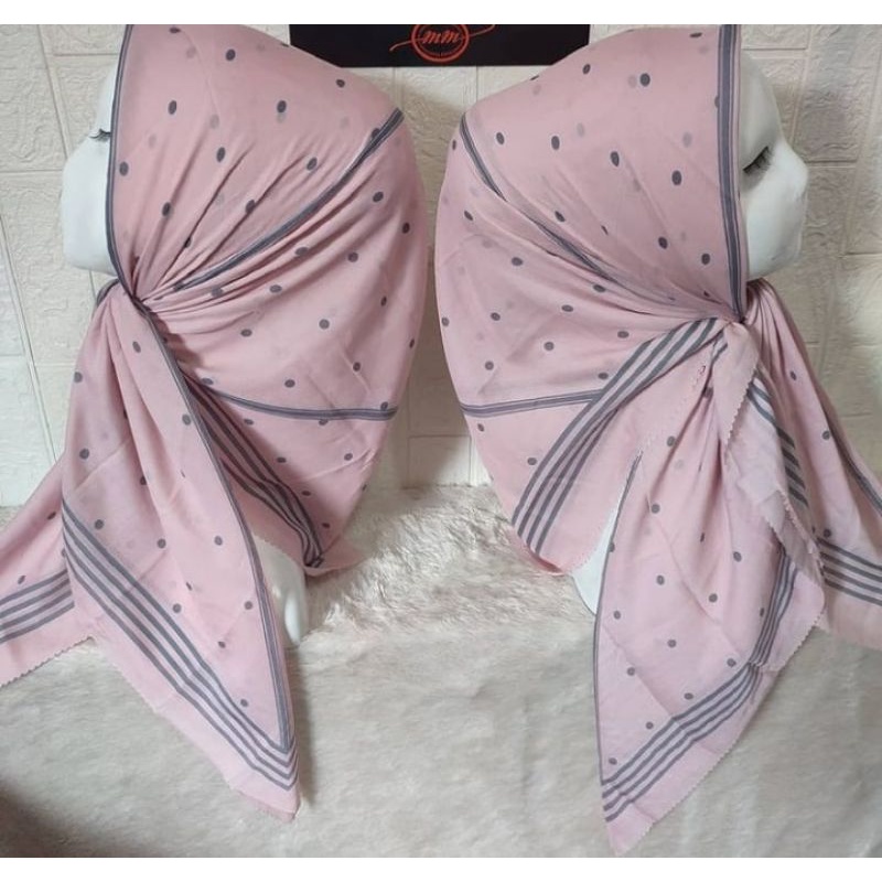 Kerudung Voal/ kerudung hijab motif Deenay kw/ Kerudung hijab polos/ Kerudung hijab bahan halus adem