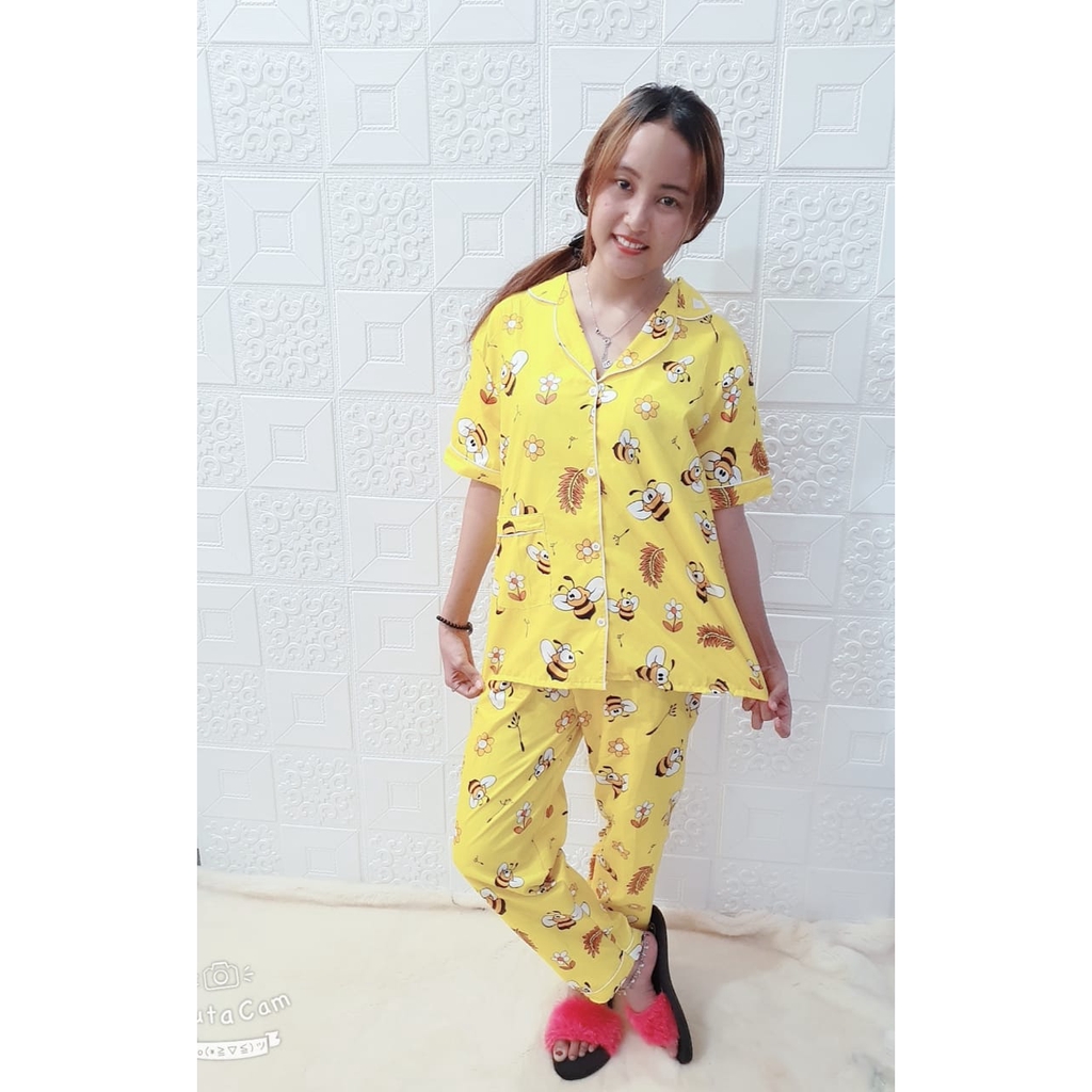 PIYAMA CP KARAKTER DEWASA FIT XL (Ld 104cm)-Lebah CP
