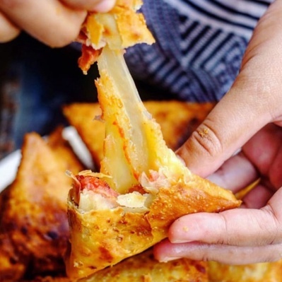 

Sambosa Kebab Mozarella isi 10 premium
