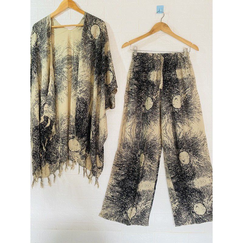 setelan auter/cardigan dan kulot panjang akar bali