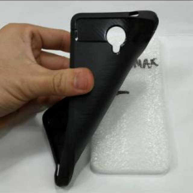 karet ANDROMAX L softcase ipaky ANDROMAX L silikon karet hitam