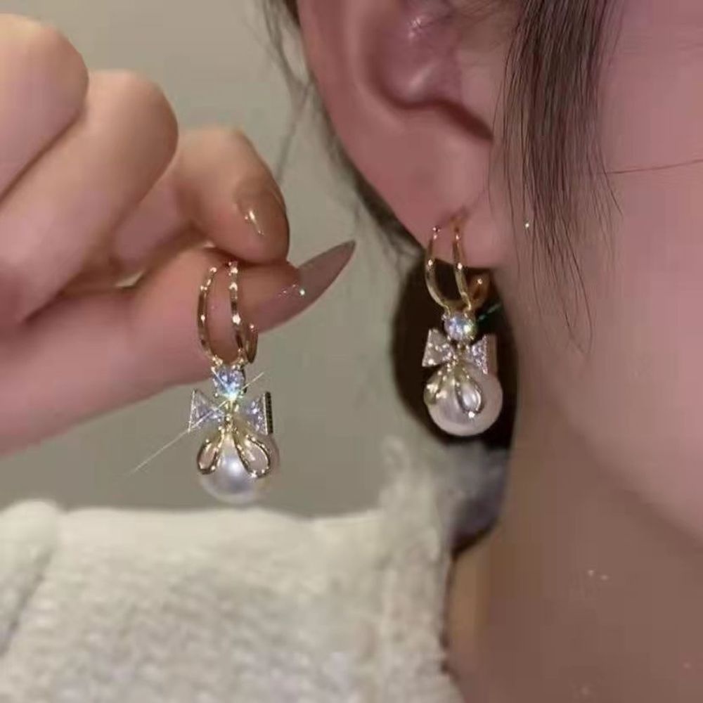 Anting Tusuk Lapis Silver Model Pita Dengan Mutiara Untuk Wanita