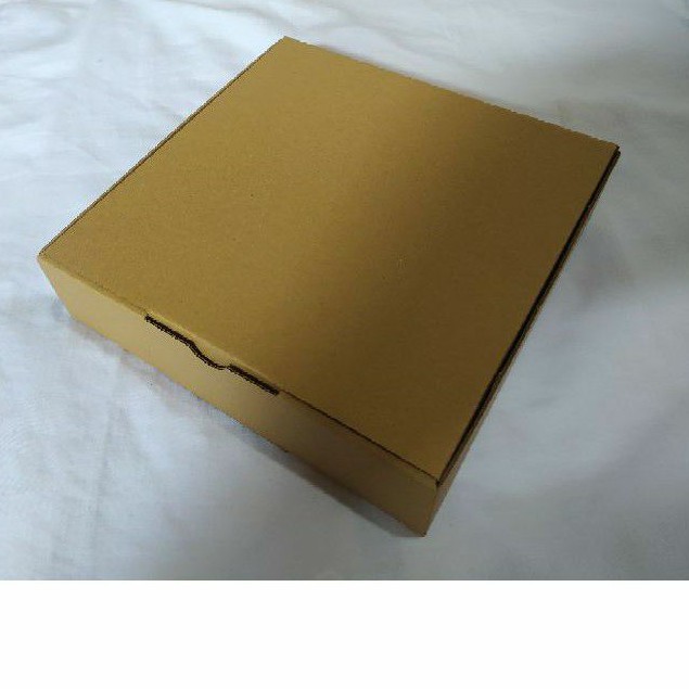

Box Kado | Box Hampers | Kotak Kado | Only Box | 22*22*5 | Kotak Packaging | Jawa Timur