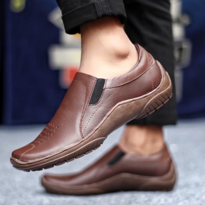 Sepatu Kasual Kulit Asli Premium Pria Original Made In Indonesia Lokal Handmade Distro Casual Sepatu Selop Semi Pantofel Leather Skin Quality Sepatu Slip On Formal Kerja Kantor Cowok Laki Keren Nyaman Ringan Murah Kekinian