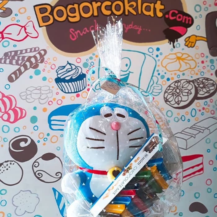 Gambar Boneka Doraemon Besar Dan Coklat Silverqueen