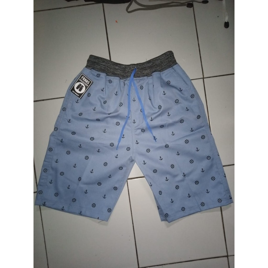 celana pendek pria dewasa ukuran L 28-33 kolor motif