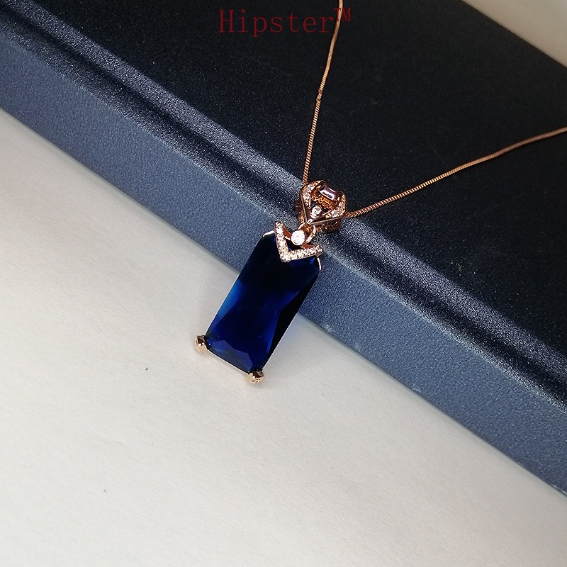 Retro Affordable Luxury Diamond-Embedded Fashion Temperament Blue Crystal Pendant Clavicle Chain