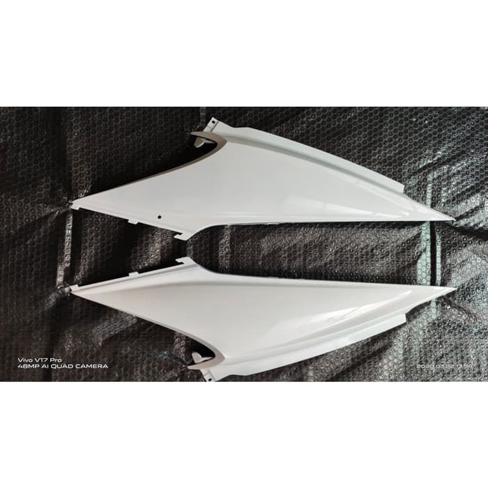 cover body belakang beat karbu kiri kanan