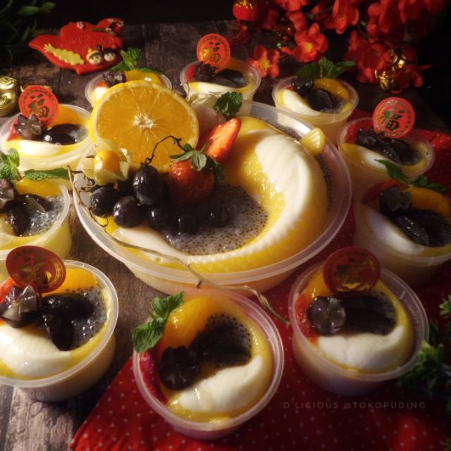 

Cup & Bowl Decorated Pudding