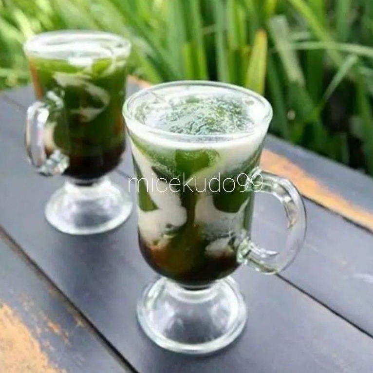 

DALUMAN SEGAR / CINCAU HIJAU FRESH GREEN GRASS JELLY