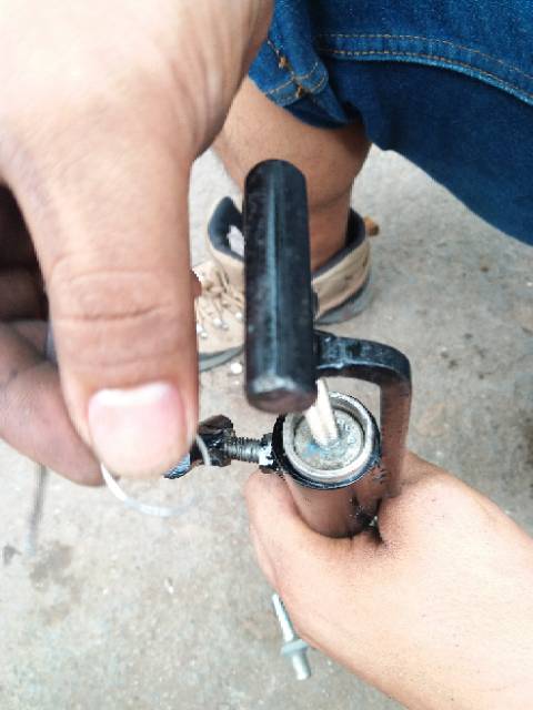 ALAT PEMBUKA KUNCIAN SHOCKBREAKER - TREKER SOK DEPAN - TRACKER SHOCK DEPAN MOTOR BEBEK &amp; MATIK