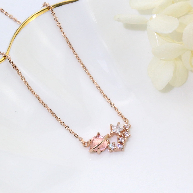 Kalung Rantai Dengan Liontin Kaca Motif Langit Berbintang Warna Pink