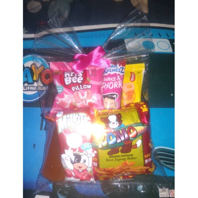 

Bingkisan snack hemat/ souvenir ulang tahun