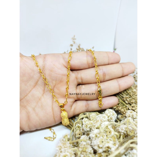 Kalung donat ukir &amp; Liontin koin