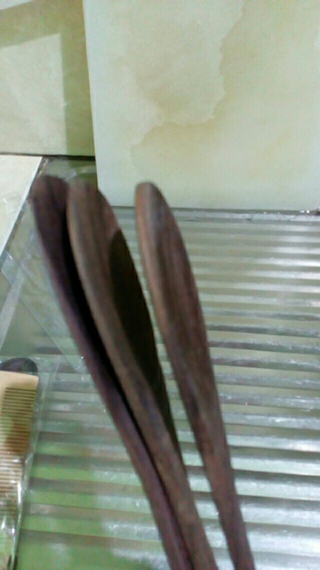 Sendok Makan Kayu Hitam