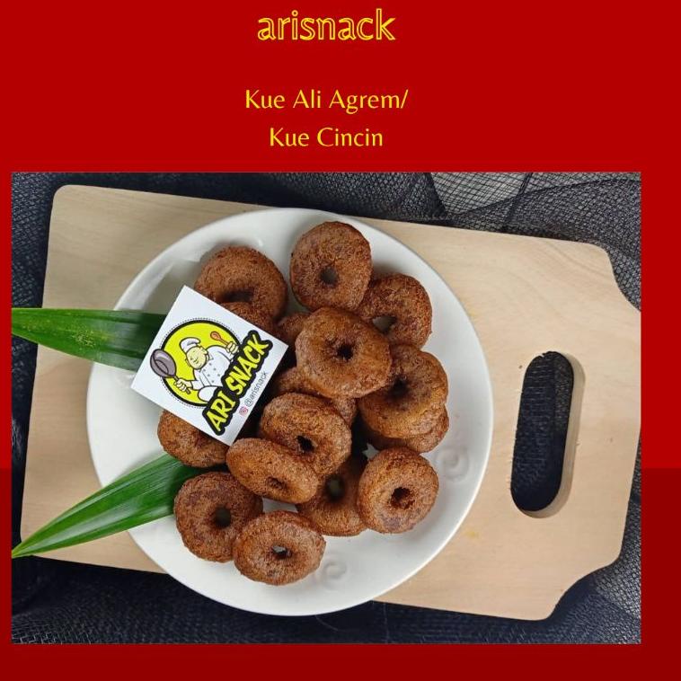 

GRATIS ONGKIR KUE ALI ISI 50 (ART. Z6284)