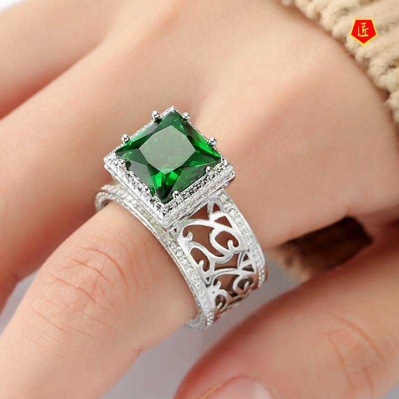 [Ready Stock]Temperament Hollow Flower Emerald Square Diamond Ring