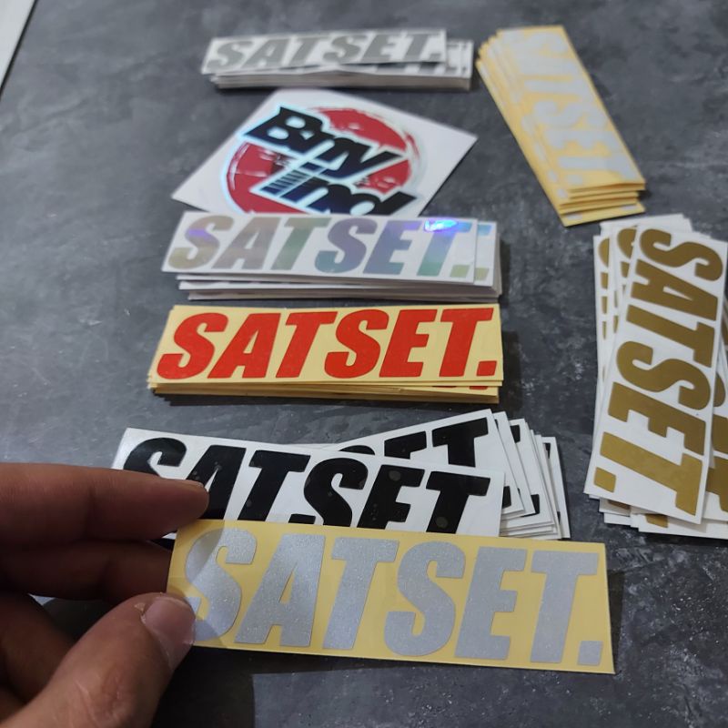 STICKER SASET CUTTING