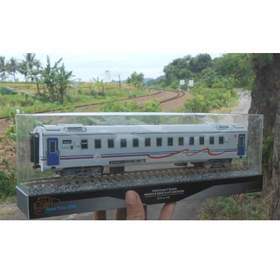 papercraft miniatur kereta api indonesia (KODE 4486)